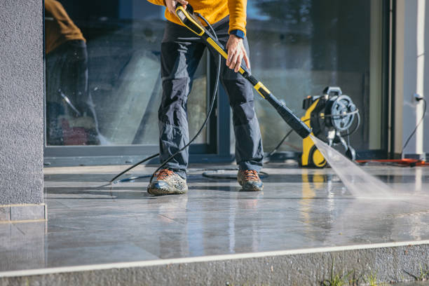Best Pool Deck Cleaning in Saucier, MS